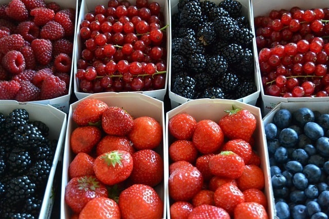 fruits high in fiber berries